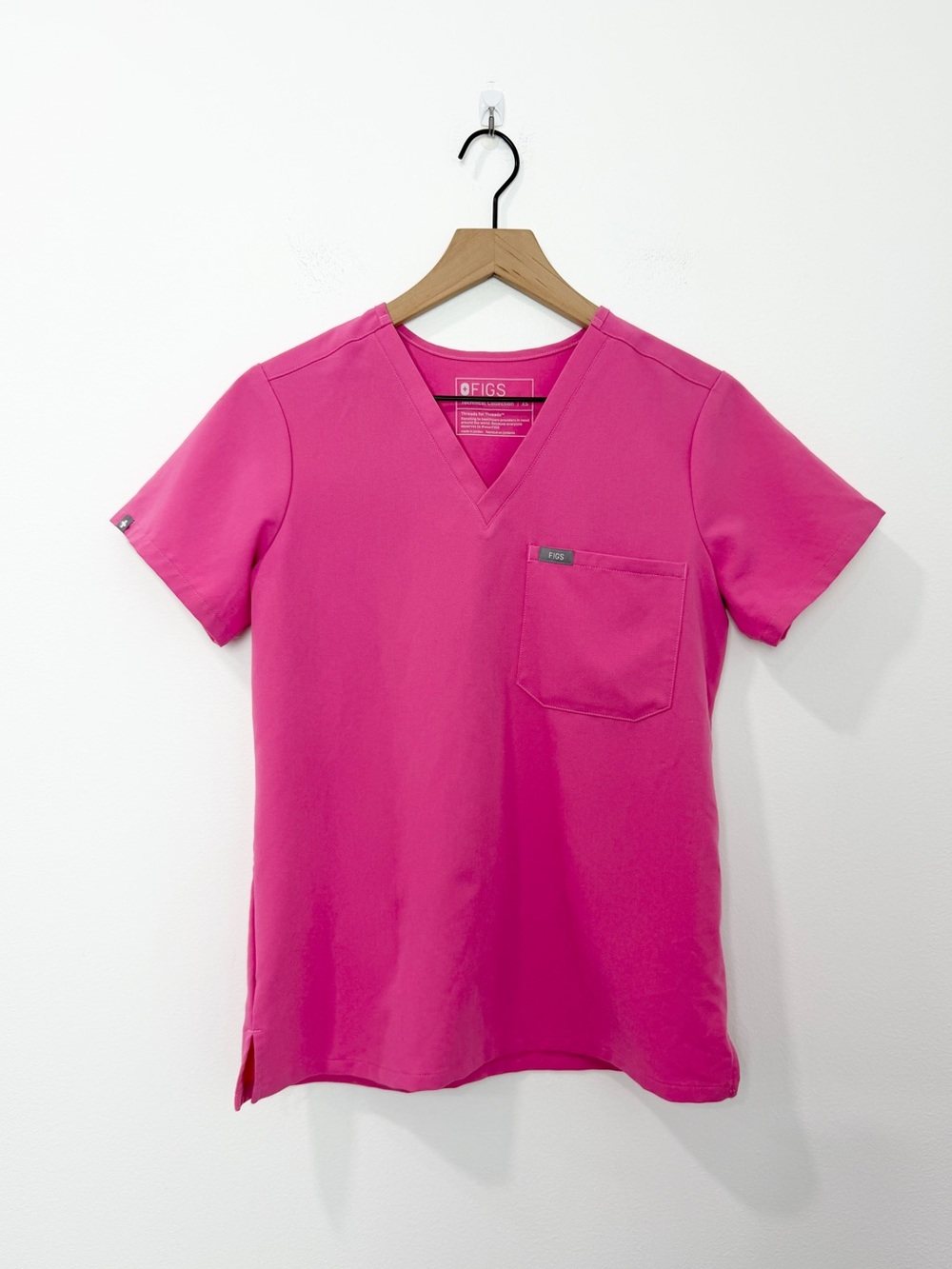 Figs Catarina One Pocket Scrub Top in F*ing Pink size XS